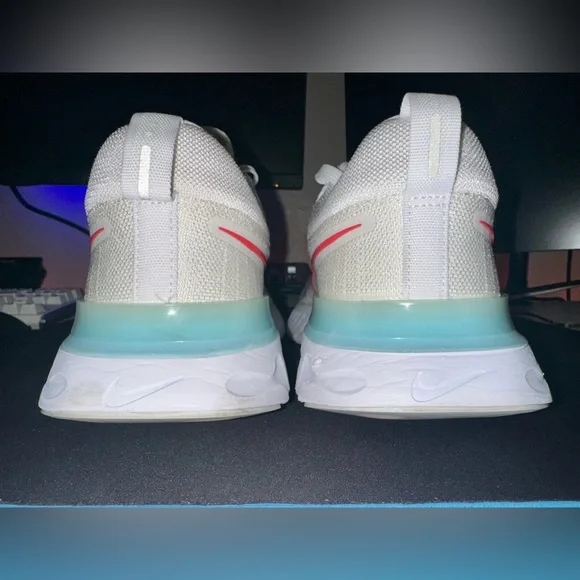 Nike React Infinity Run Flyknit 2 - Picture 4 of 12